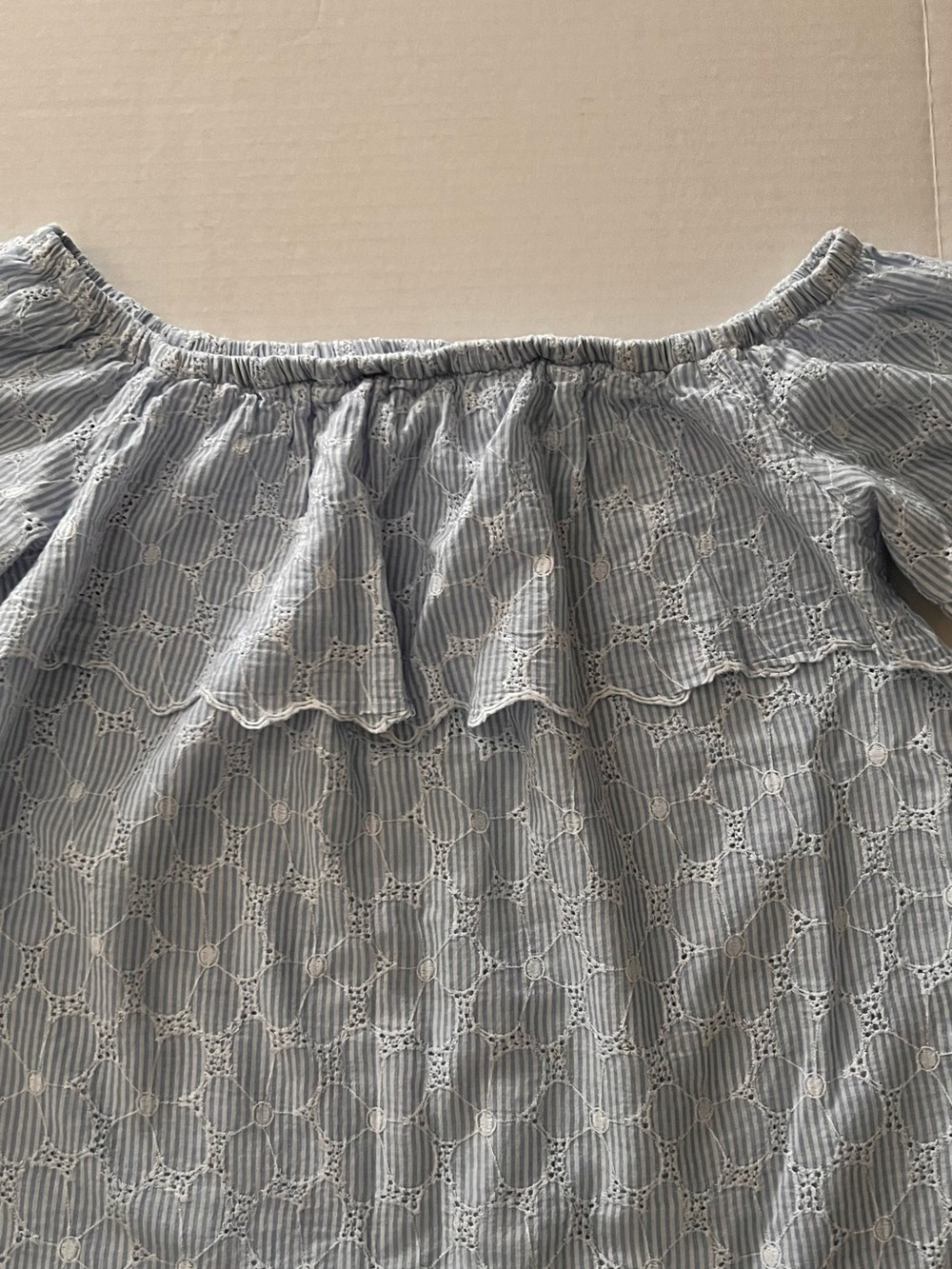 Light blue off the shoulder top - Picture 7 of 8